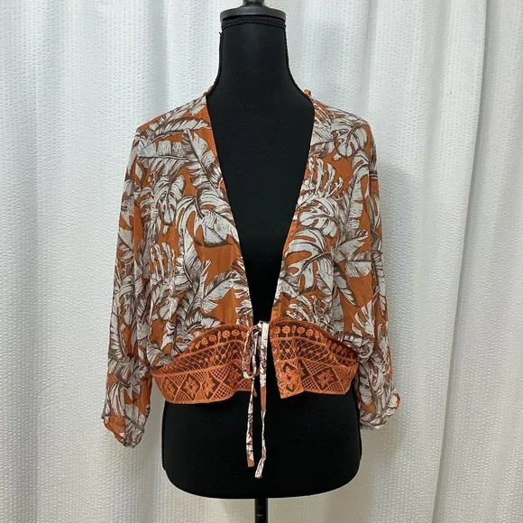 Timing Orange and White Leaf Pattern tie blouse - Picture 3 of 4